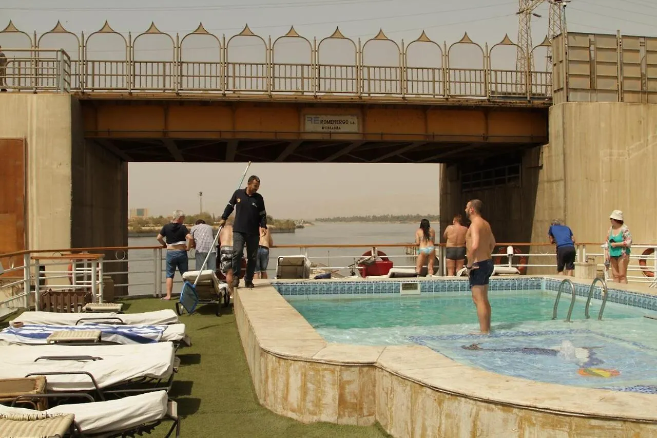 Ultra Nile Cruise Luxor To Aswan Hotell